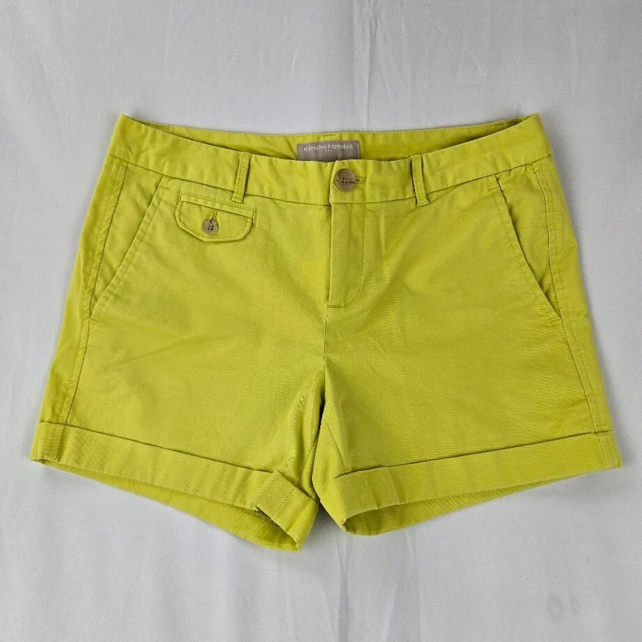 Banana Republic Women's 4 City Chino Yellow/Green Shorts Cuffed Pockets Belt - Image 1 of 4