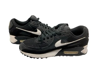 Women's Black Nike Air Max Size 8 Great Pre-owned condition - Picture 1 of 5