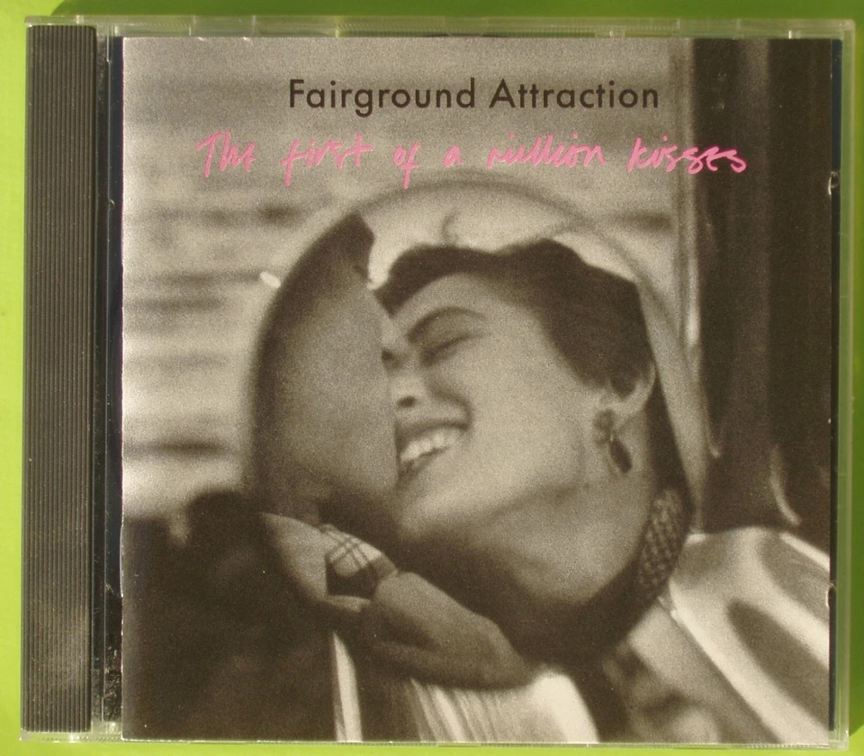 FAIRGROUND ATTRACTION  The first of a million kisses - Bild 1 von 1