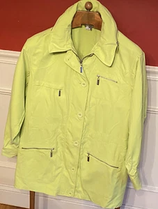 Neiman Marcus - 100% Silk Green Jacket - Light Weight - Hidden Hood-Size Small - Picture 1 of 6