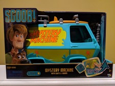 SCOOB! Scooby-Doo Movie MYSTERY MACHINE WITH LIGHTS & SOUNDS Mystery Inc Figs