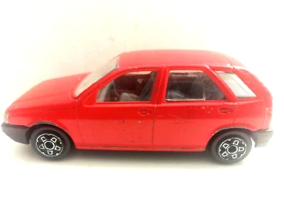 AUTO MODEL   BURAGO  FIAT TIPO SCALA 1.43 MADE IN ITALY VINTAGE - Immagine 1 di 4