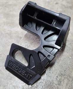 Wedge-It - The Ultimate Door Stop - Black (2 Pack) - Picture 1 of 5