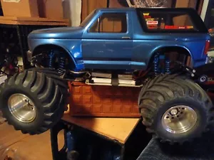 TRAXXAS E MAXX CUSTOM BUILD BRONCO BODY ALUMINUM PARTS TWIN 775 MOTORS - Picture 1 of 11