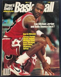 1986-87 STREET & SMITH'S BASKETBALL MICHAEL JORDAN NIKE AIR JORDAN 1 BULLS BELLE - Foto 1 di 5
