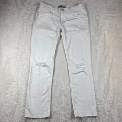 Zara Jeans Womens Size 04 White Straight Low Rise Crop Raw Hem Light Denim - Image 1 of 4