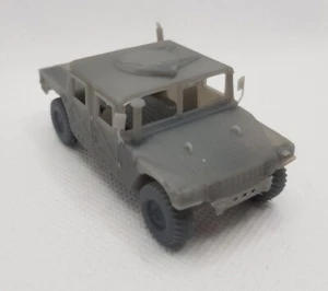 1:72 HMMWV HUMVEE Hummer - Picture 1 of 8