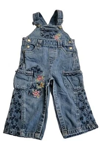 Faded Glory Overalls with Flower Embroidery/ruffled Pockets Hipsteret! Size 3T - Picture 1 of 9