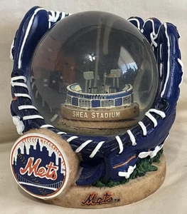 New York Mets Shea Stadium Water Globe - Forever Legends of the Diamond Glove - Picture 1 of 7