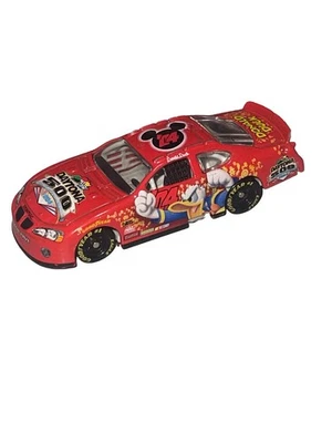 Team Caliber Disney NASCAR Daytona 500 2003 Disney Pato Donald coche fundido a presión 3,75"" Foto 1 de 4