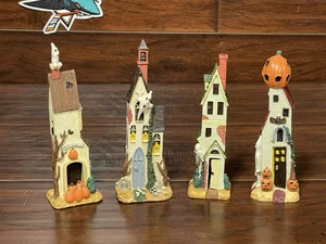 Juego de 4 casas flacas de Halloween Village iglesia embrujada torre calabaza resina usadas - Imagen 1 de 9