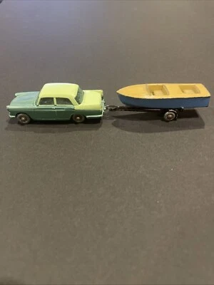 Matchbox Lesney No29 Austin A55 Cambridge and No48 Meteor Sportsman Boat - Image 1 of 4