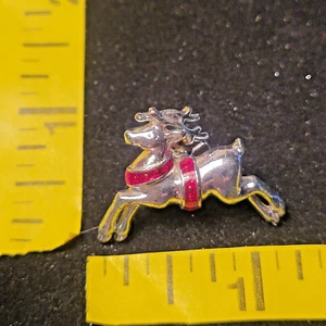 Reindeer Deer silver tone red unsigned Badge Lapel Pin Hat tie tac Vest Pinback - Picture 1 of 3