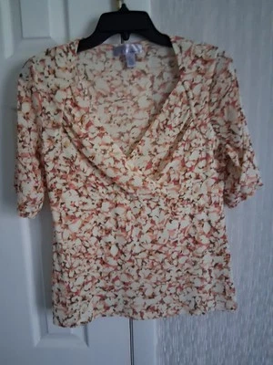 Blusa manga corta para mujer NINE & CO. talla L, rosa/floral Foto 1 de 4