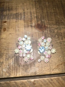 Vintage LERU Pastel Pink Blue Yellow Rhinestone Enamel Flower Clip Earrings - Picture 1 of 5