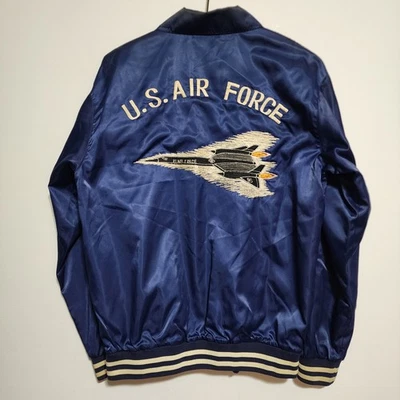 Chaqueta Habu Sukajan Lockheed SR-71 A-12 de recuerdo de la Fuerza Aérea de los Estados Unidos bordada de colección Foto 1 de 4