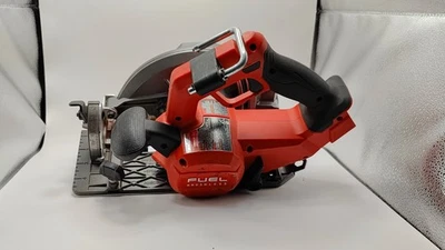 "HERRAMIENTA SIERRA CIRCULAR MILWAUKEE 2834-20 M18 COMBUSTIBLE SIN ESCOBILLAS 7-1/4"" SOLO ENVÍO GRATUITO" Foto 1 de 4