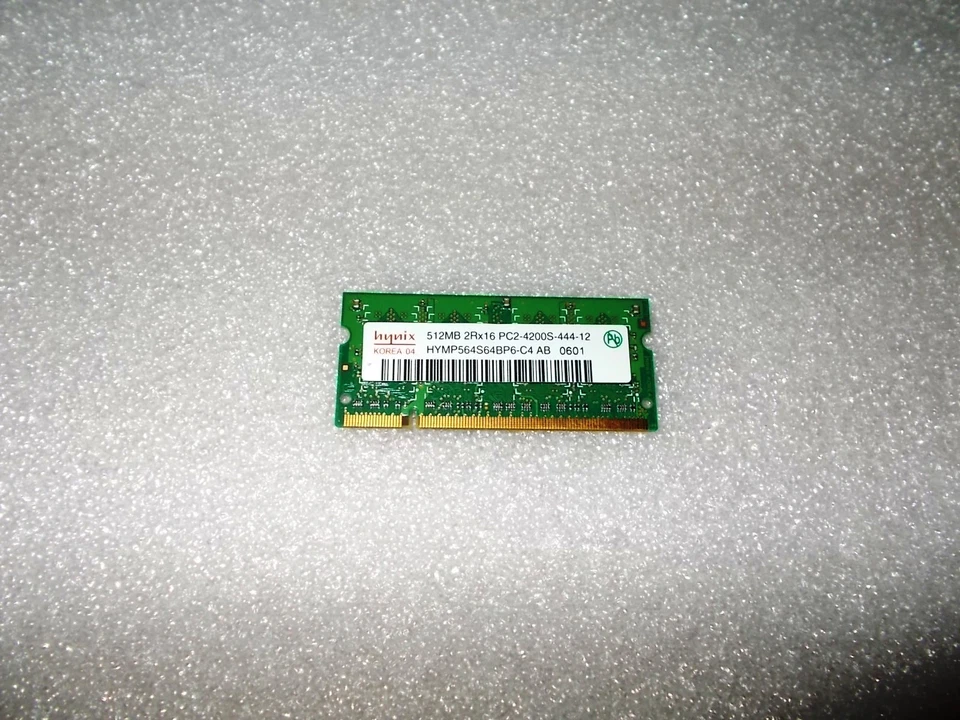 Memoria Sodimm DDR2 Hynix HYMP564S64BP6-C4 512MB PC2-4200 533MHz CL4 200-Pin - Immagine 1 di 1