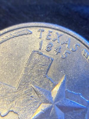 US Texas State 2004 P Quarter Die Chip Error - Image 1 of 3