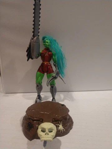 Vintage 1997 Toy Biz Marvel Incredible Hulk Outcasts Chainsaw Action Figure Cover