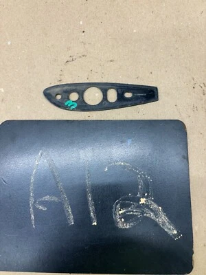 1 Б/У ПРОКЛАДКА КРЕПЛЕНИЯ БОКОВОГО ЗЕРКАЛА SHIM CAMARO NOVA IMPALA CHEVELLE GTO 20100051 OE - Изображение 1 из 4