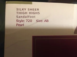 Hanes Silk Reflections WN SZ,AB THIGH HIGHS SANDALFOOT Pearl - Picture 1 of 4