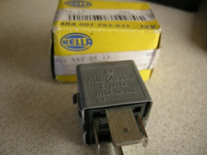 Hella Mercedes Benz 002-542-26-19 Relay W163 ML320 ML500 ML55 AMG - Picture 1 of 1