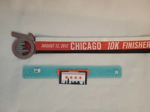 RARE 2012 CHICAGO MARATHON 10K MEDAL FINISHER RACE RUNNING FITNESS AWARD - Picture 1 of 3