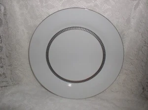 Retroneu Imperial Platinum 12" Chop Round Serving Platter EXCELLENT condition - Picture 1 of 3
