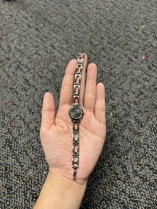 Guess kleine Uhr - Bild 1 von 8