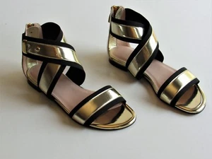 STUART WEITZMAN NEW $445 ROMANESQUE METALLIC GOLD GLADIATOR FLAT SANDAL SIZE 6 - Picture 1 of 12