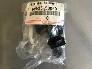 NEW 52535-50060 TOYOTA FRONT BUMPER SUPPORT SQUARE PLASTIC CLIP FENDER BLACK - Bild 1 von 1