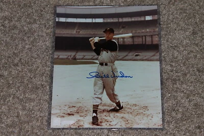 BILL VIRDON AUTOGRAPHED PIRATES 8X10 PHOTO POSE 1 - Image 1 of 2
