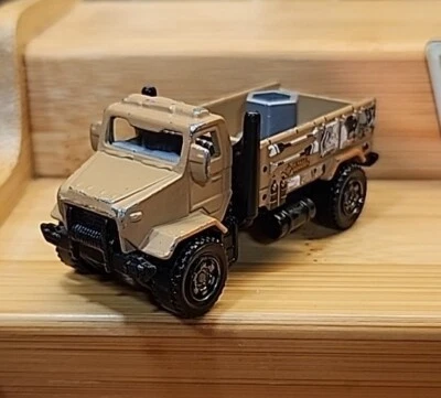 Matchbox Metal Die-cast 2013 Rapids Rescue MB909 - Image 1 of 4