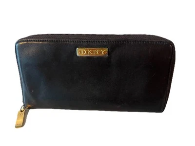 Cartera para mujer DKNY vintage de cuero genuino marrón oscuro grande con cremallera alrededor”  Foto 1 de 4