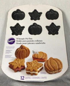 Wilton Whoopie Tarta Sartén O Molde Otoño Otoño Hoja de Calabaza 12 Cavidades Antiadherente Nuevo - Imagen 1 de 5