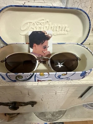 Óculos de sol Brighton Kokomo preto oval vintage nunca usado com estojo raro - Imagem 1 de 3