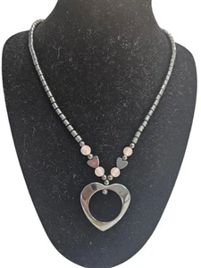 Collana e ciondolo cuore quarzo rosa ed ematite 18" - Foto 1 di 5