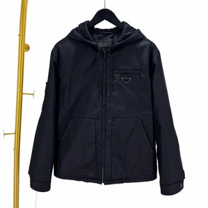 Prada Veste à capuche en nylon avec logo triangulaire noir 681 148489486 - Picture 1 of 12