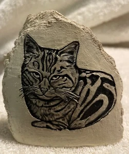 Kitty Cat Etched In Faux Stone Rock. 3-1/4 In Tall X 3” Wide - Picture 1 of 6