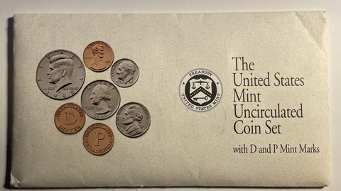 1992 United States Mint Set, P/D Mints Government Envelope & Original pkg (Bi) Cover