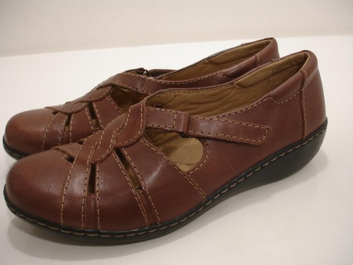 Mocassini scarpe donna 10 M Clarks Cheyn Tulip in pelle marrone con gancio e passante