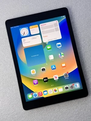 Apple iPad 5th Gen. 128 GB, Wi-Fi, 9.7in- Space Grey - V GOOD Condition -ref 459 - Image 1 of 4