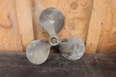 Hélice de barco de 3 palas de latón bronce vintage Michigan MP 1151 11 x 11 Foto 1 de 2