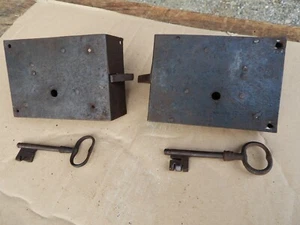 c.1800 CERRADURA DE ARMARIO 2x armario CERRADURA DE PUERTA par de cerraduras de armario cerradura de caja - Imagen 1 de 11