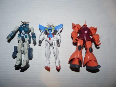 GUNDAM MOBILE SUIT LOT OF 3 ACTION FIGURE LOOSE BANDAI - Image 1 of 2