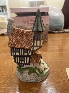 VINTAGE DAVID WINTER COTTAGES THERE WAS A CROOKED HOUSE 1986 NEVER DISPLAYED - Picture 1 of 14