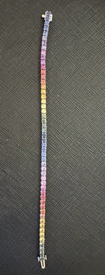 Pulsera estilo tenis zafiro arco iris oro blanco 18k colección Londres. Foto 1 de 4