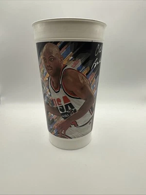 Copa coleccionable del Dream Team olímpico de Estados Unidos 1992 Charles Barkley McDonald's #1 de 10 Foto 1 de 3