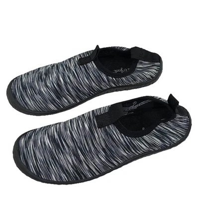 Cat & Jack Boys Water Shoes Swim Quick Dry Light Weight Gray Size 1 - Image 1 of 4